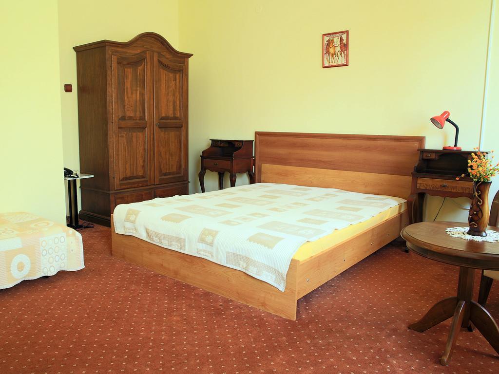 Hotel Teres Kazanlŭk Rom bilde